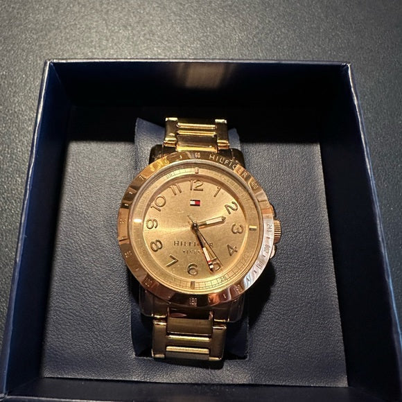  Shop Authentic Tommy Hilfiger Bella Rose Gold Dial Rose Gold Steel Strap Watch for Women - 1781396 - Luxxuri