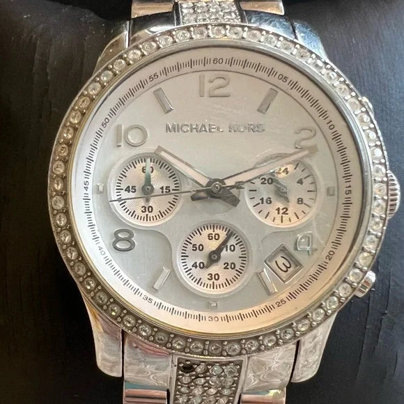  Shop Authentic Michael Kors Bradshaw Silver Dial Silver Steel Strap Watch For Women - MK5108 - Luxxuri