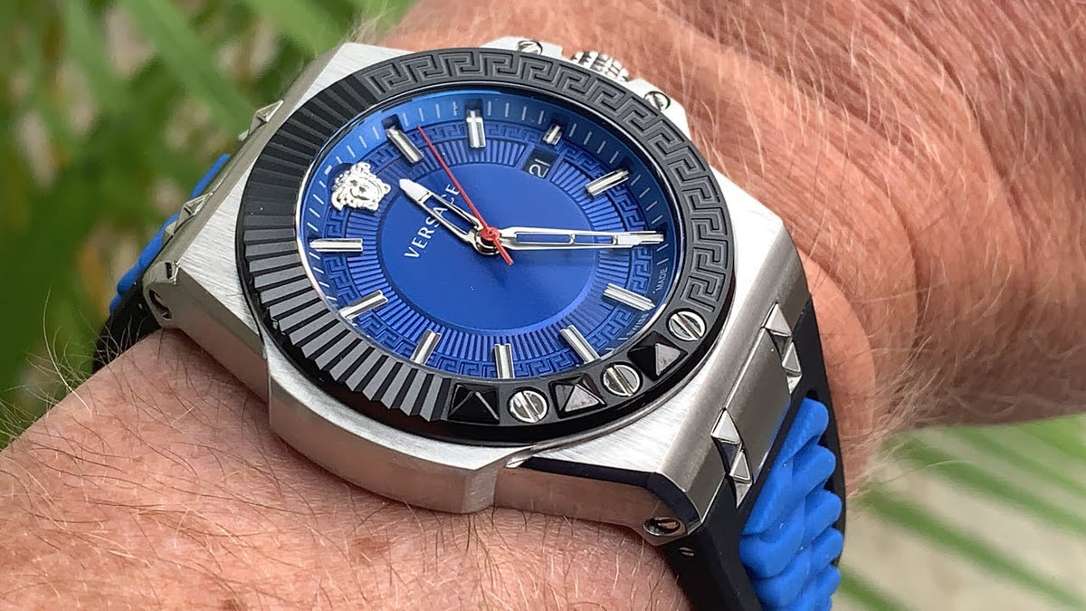  Shop Authentic Versace Chain Reaction Quartz Blue Dial Blue & Black Leather Strap Watch for Men - VEDY00119 - Luxxuri
