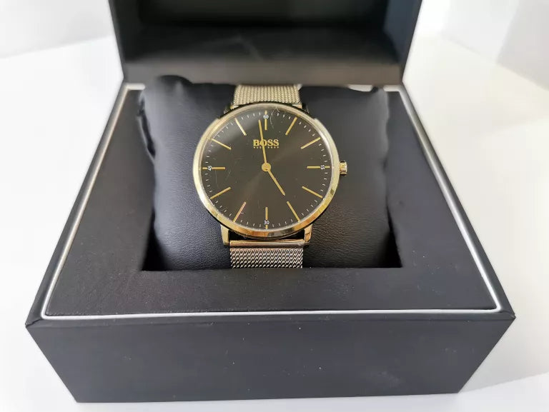  Shop Authentic Hugo Boss Horizon Quartz Black Dial Gold Mesh Bracelet Watch For Men - HB1513735 - Luxxuri