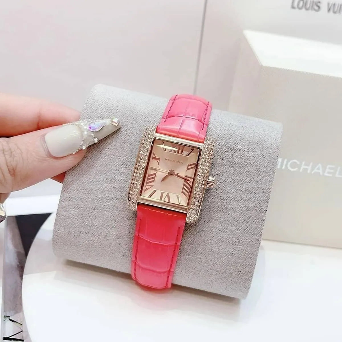  Shop Authentic Michael Kors Emery Quartz Diamonds Rose Gold Dial Pink Leather Strap Watch For Women - MK2984 - Luxxuri