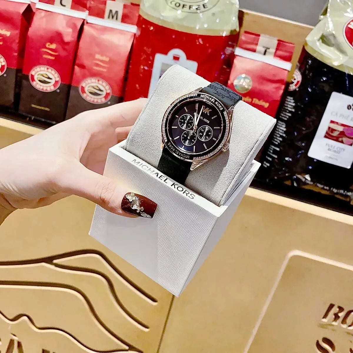  Shop Authentic Michael Kors Jessa Quartz Black Dial Black Silicone Strap Watch For Women - MK7266 - Luxxuri