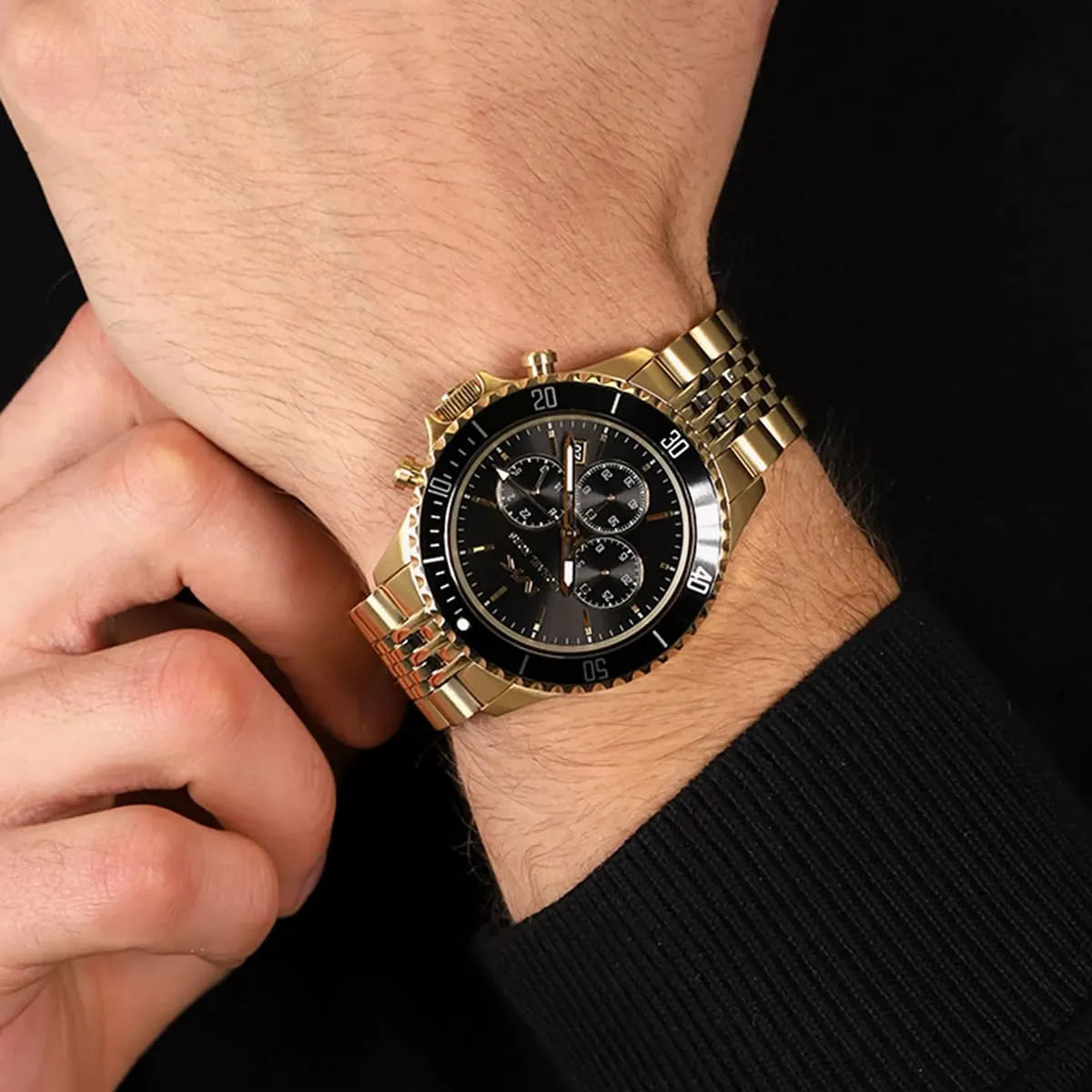  Shop Authentic Michael Kors Bayville Chronograph Black Dial Gold Steel Strap Watch For Men - MK8726 - Luxxuri