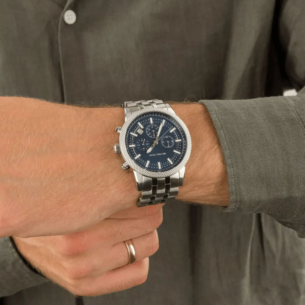  Shop Authentic Michael Kors Hutton Chronograph Blue Dial Blue Steel Strap Watch For Men - MK8952 - Luxxuri