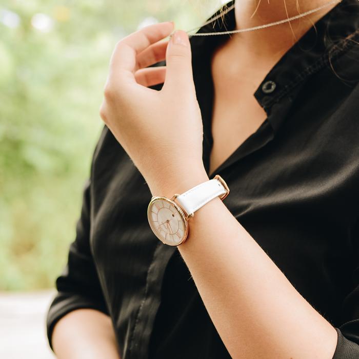  Shop Authentic Fossil Jacqueline Quartz Mother of Pearl White Dial White Leather Strap Watch for Women - ES4579 - Luxxuri