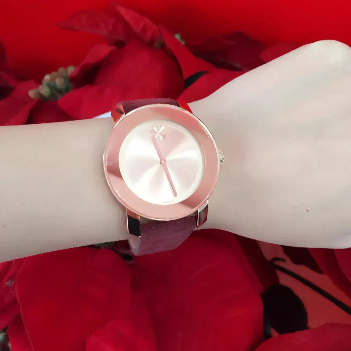  Shop Authentic Movado Bold Rose Gold Dial Red Leather Strap Watch for Women - 3600447 - Luxxuri