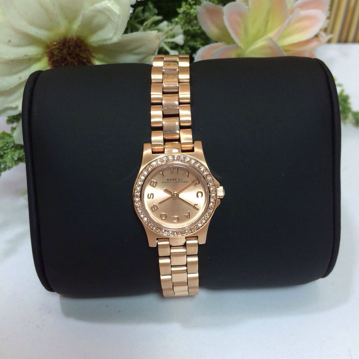  Shop Authentic Marc Jacobs Henry Rose Gold Dial Rose Gold Steel Strap Watch for Women - MBM3278 - Luxxuri