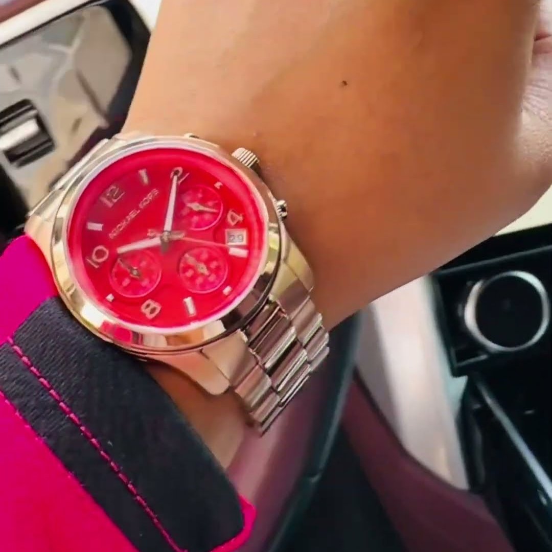  Shop Authentic Michael Kors Runway Chronograph Pink Dial Rose Gold Steel Strap Watch For Women - MK7352 - Luxxuri