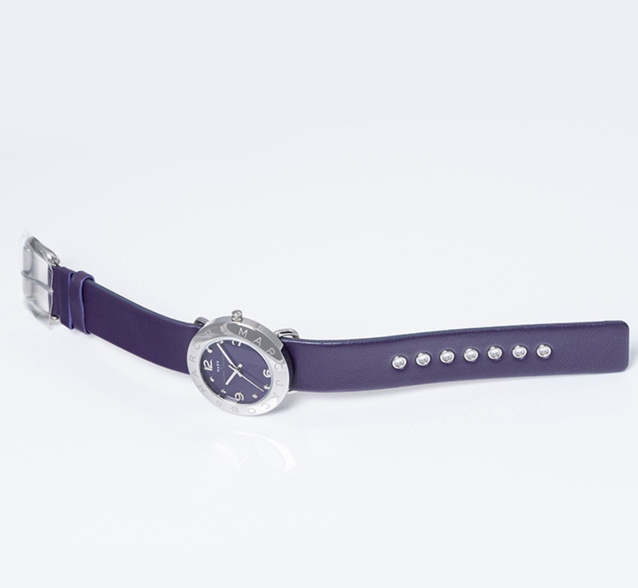  Shop Authentic Marc Jacobs Marc Purple Dial Purple Leather Strap Watch for Women - MBM8530 - Luxxuri