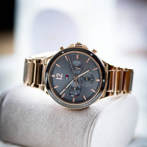  Shop Authentic Tommy Hilfiger Eve Chronograph Quartz Grey Dial Rose Gold Steel Strap Watch For Women - 1782277 - Luxxuri