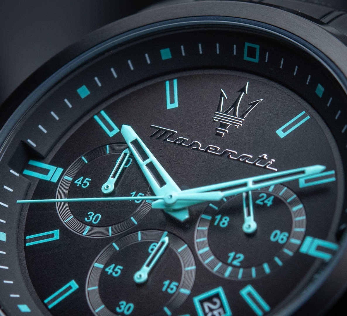  Shop Authentic Maserati Successo Aqua Edition Black Dial Stainless Steel Strap Watch For Men - R8873644003 - Luxxuri
