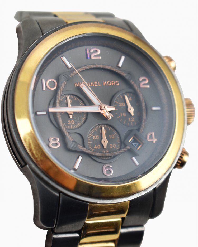  Shop Authentic Michael Kors Runway Chronograph Grey Dial Two Tone Steel Strap Unisex Watch - MK8189 - Luxxuri