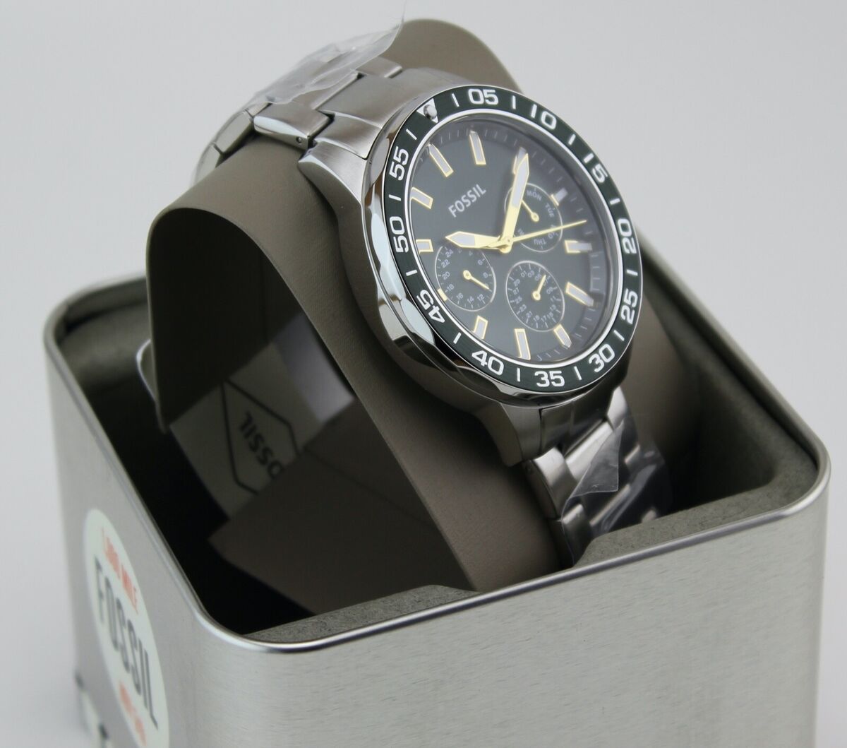  Shop Authentic Fossil Bannon Chronograph Green Dial Silver Steel Strap Watch for Men - BQ2492 - Luxxuri