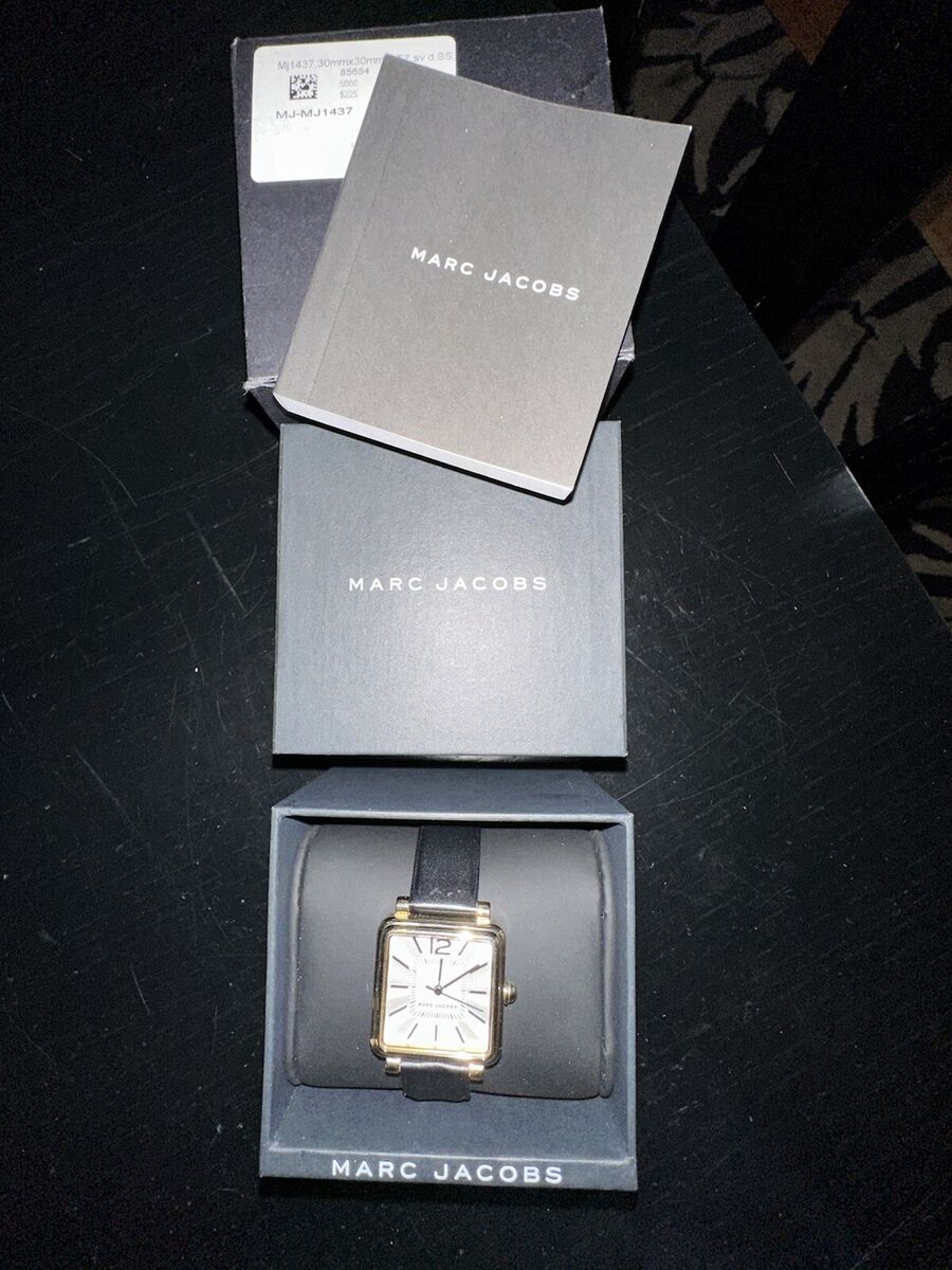  Shop Authentic Marc Jacobs Vic Silver Dial Black Leather Strap Watch for Women - MJ1437 - Luxxuri