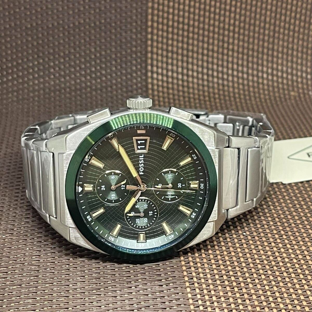  Shop Authentic Fossil Everett Chronograph Green Dial Silver Steel Strap Watch for Men - FS5964 - Luxxuri