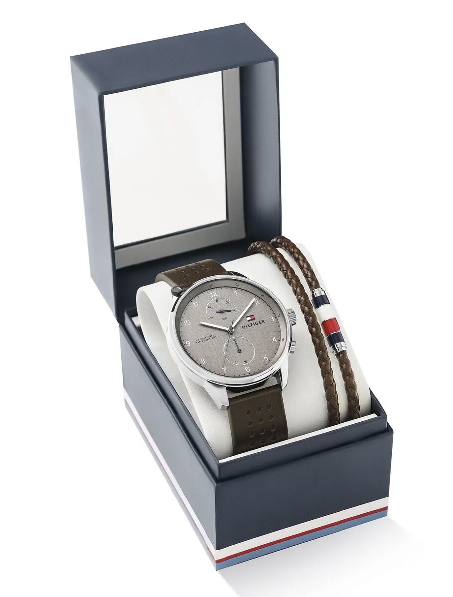  Shop Authentic Tommy Hilfiger Chase Quartz Brown Dial Brown Leather Strap Watch for Men - 1791579 - Luxxuri