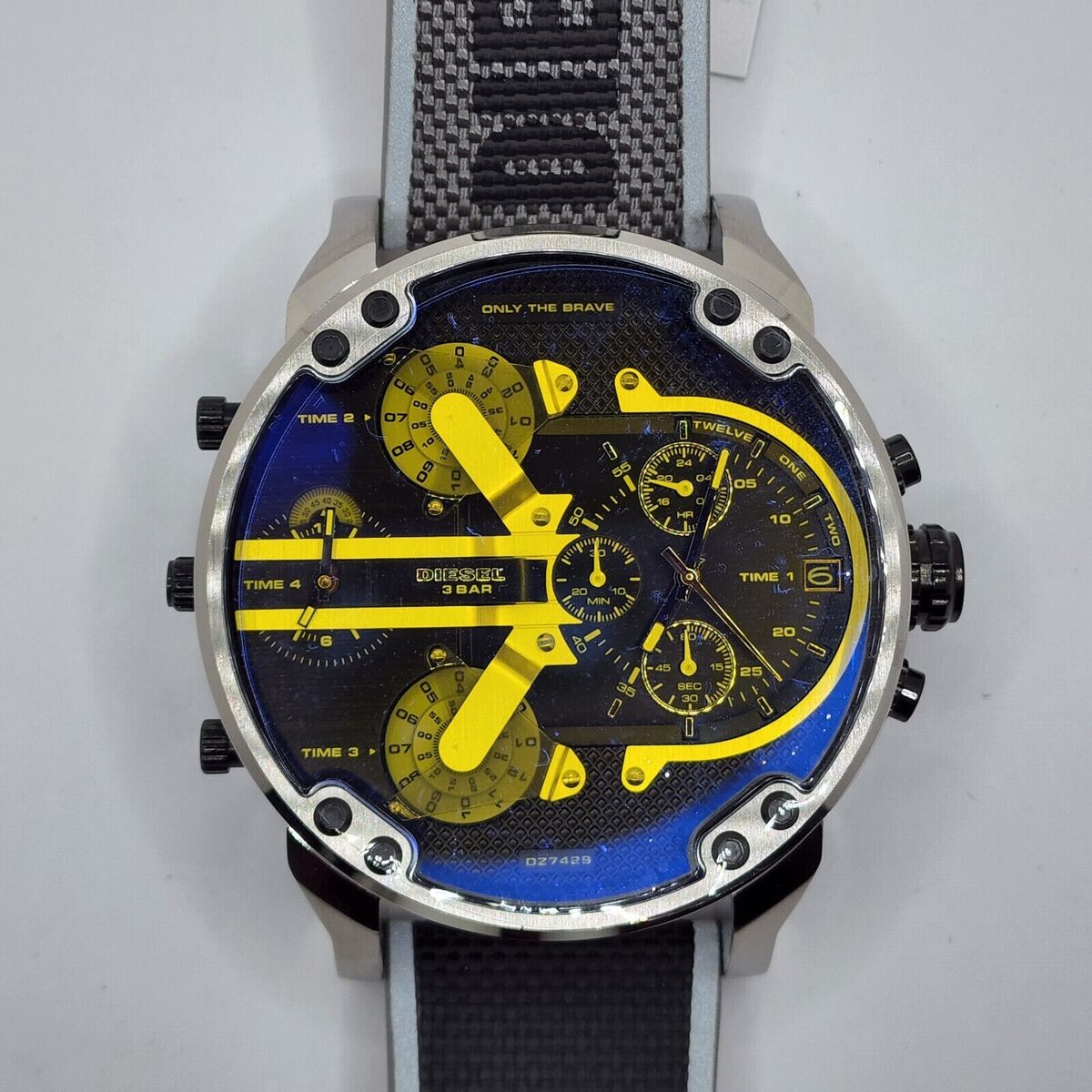 Shop Authentic Diesel Mr. Daddy 2.0 Chronograph Black Dial Grey Nylon Strap Watch For Men - DZ7429 - Luxxuri