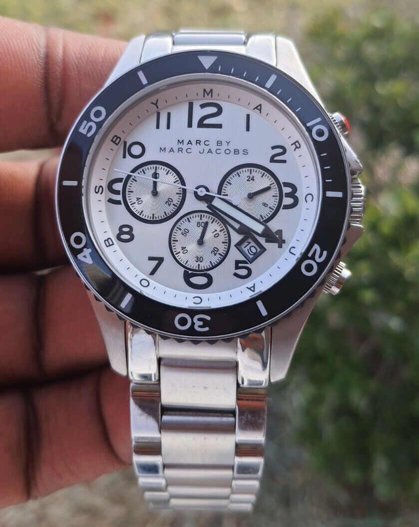  Shop Authentic Marc Jacobs Rock Chronograph White Dial Silver Steel Strap Watch for Men - MBM5027 - Luxxuri