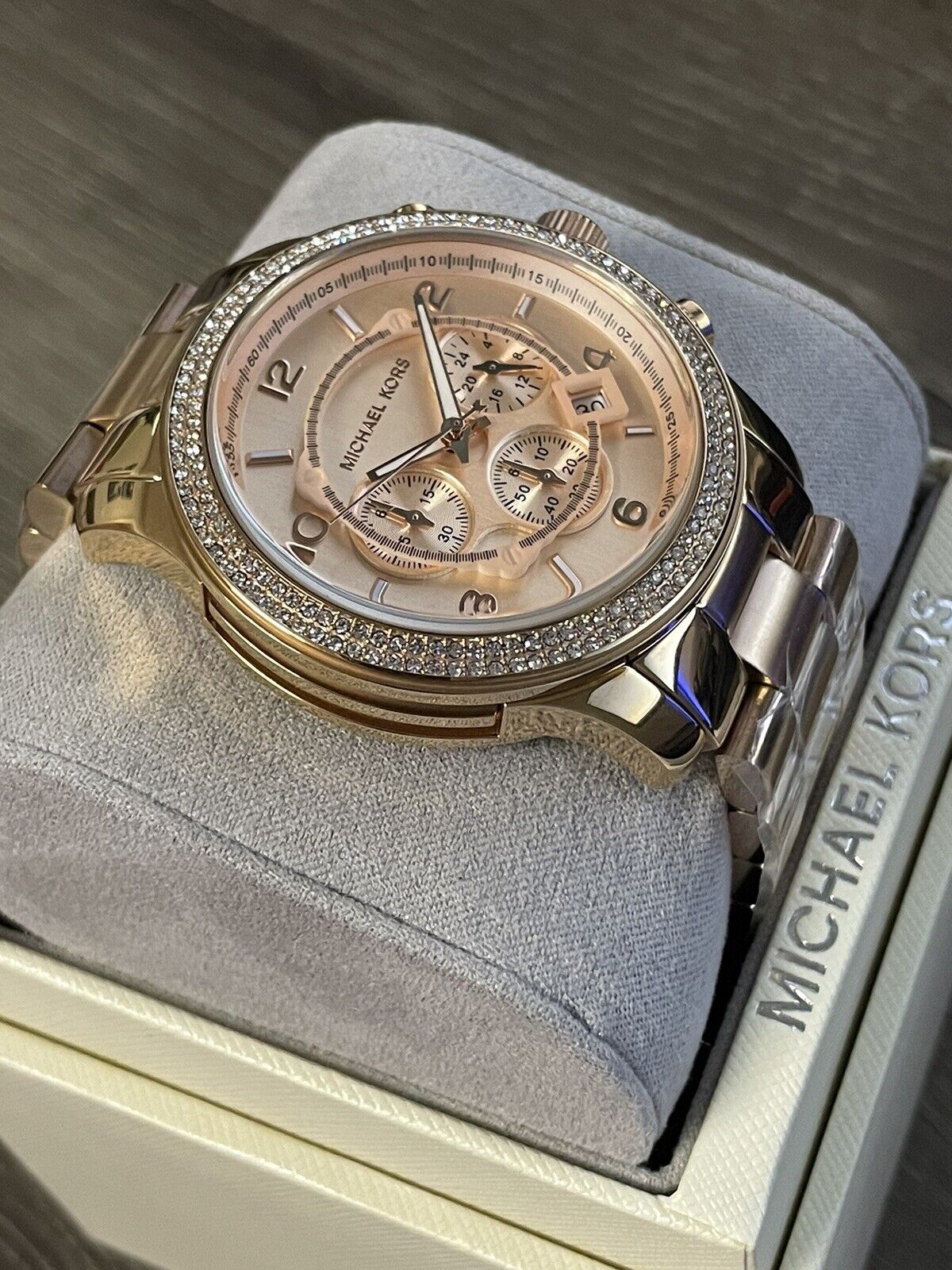  Shop Authentic Michael Kors Dylan Rose Gold Dial Rose Gold Steel Strap Watch for Women - MK5576 - Luxxuri