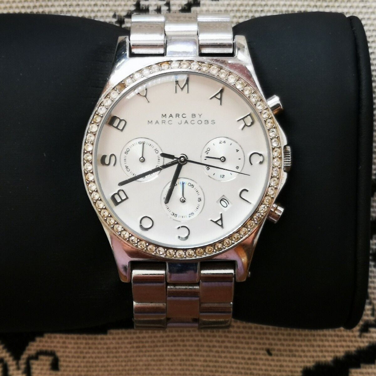  Shop Authentic Marc Jacobs Henry Chronograph Silver Dial Silver Steel Strap Watch for Women - MBM3104 - Luxxuri