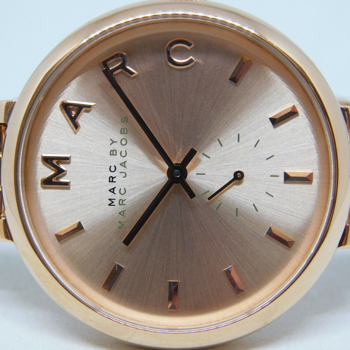  Shop Authentic Marc Jacobs Sally Rose Gold Dial Rose Gold Steel Strap Watch for Women - MBM3364 - Luxxuri