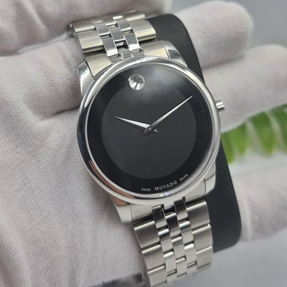  Shop Authentic Movado Museum Classic Black Dial Silver Steel Strap Watch For Men - 606504 - Luxxuri