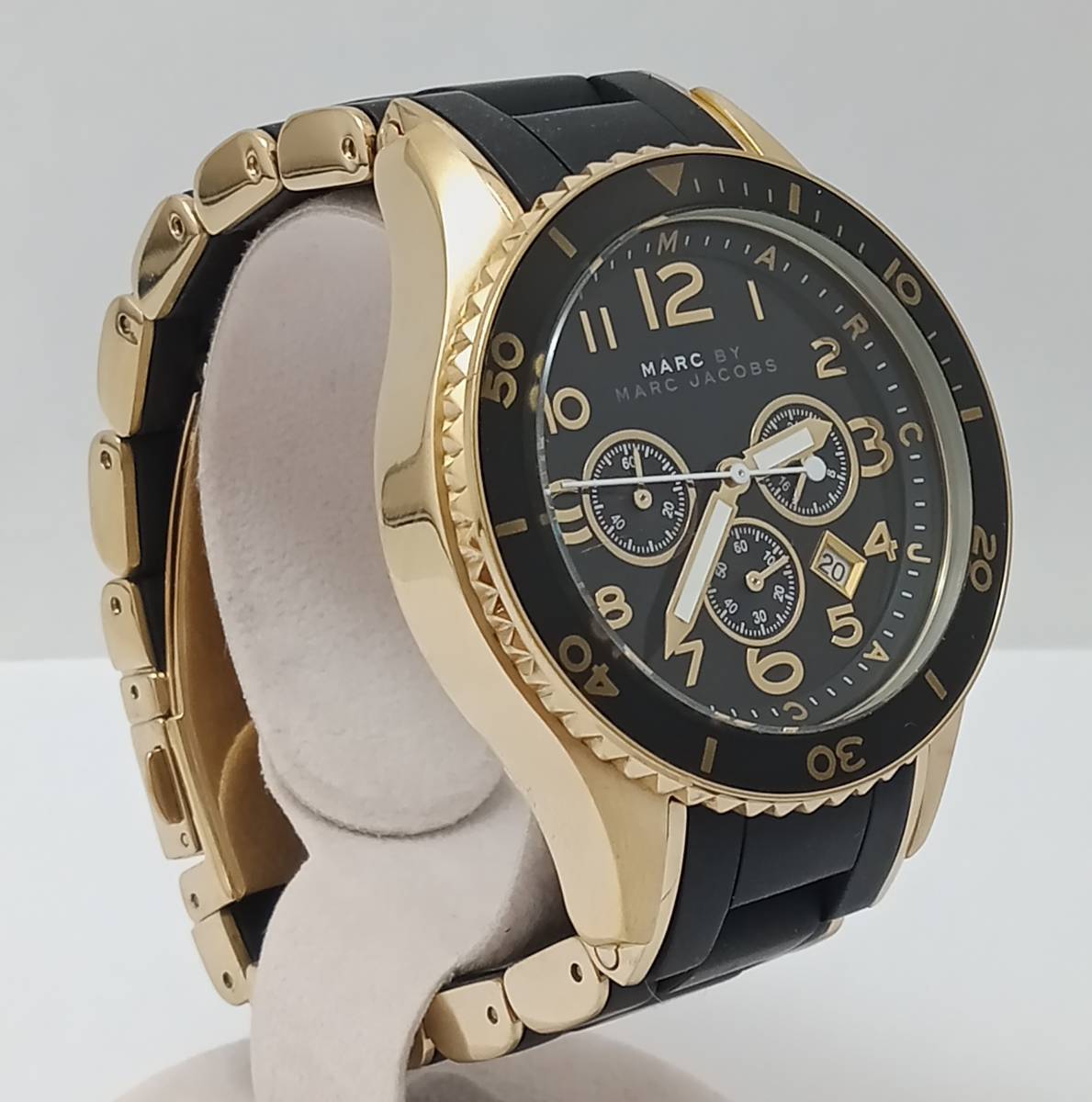  Shop Authentic Marc Jacobs Rock Chronograph Black Dial Black Silicone Strap Watch for Women - MBM2552 - Luxxuri