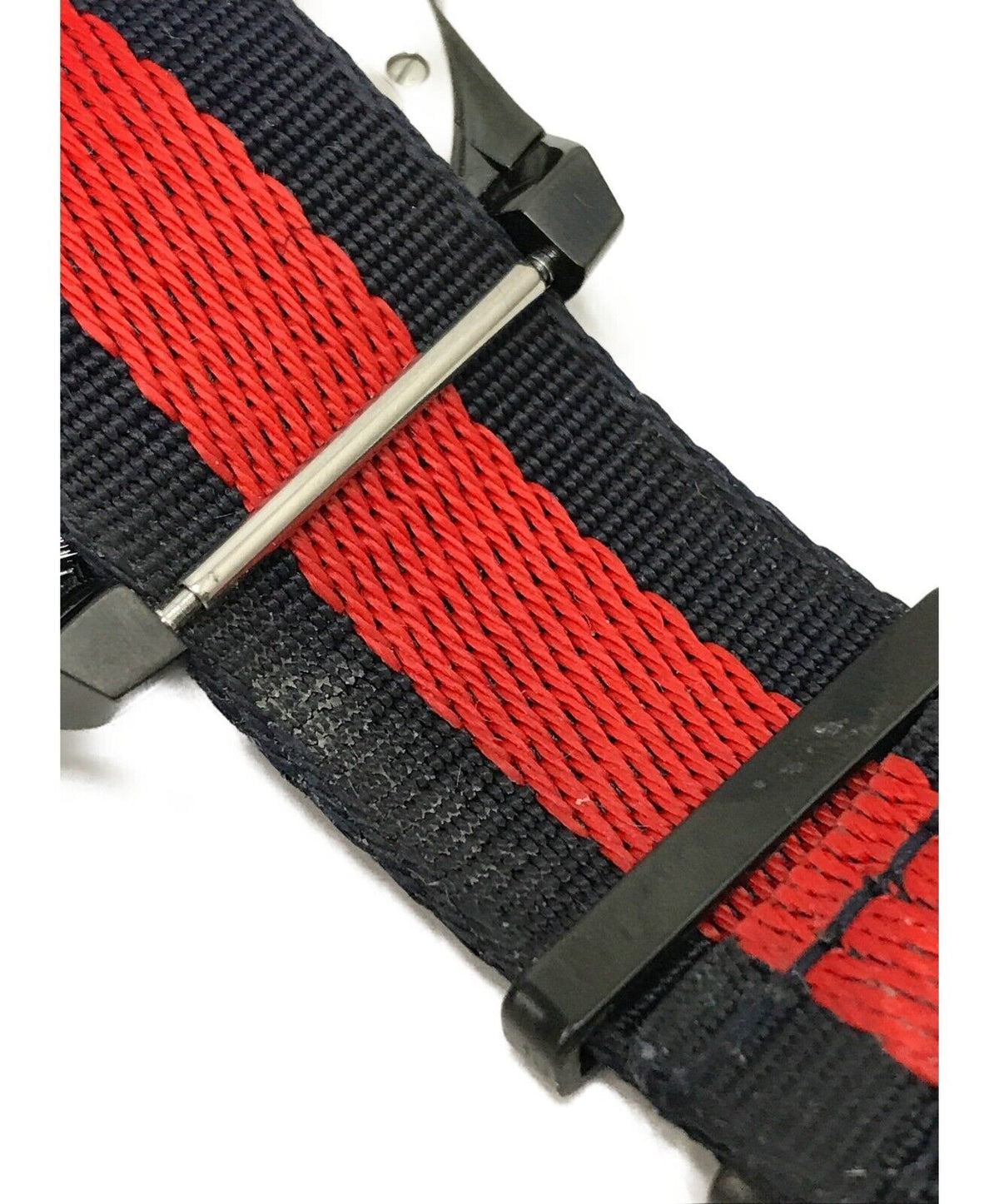  Shop Authentic Gucci Dive Blue & Red Dial Blue & Red Nylon Strap Watch For Men - YA136214 - Luxxuri