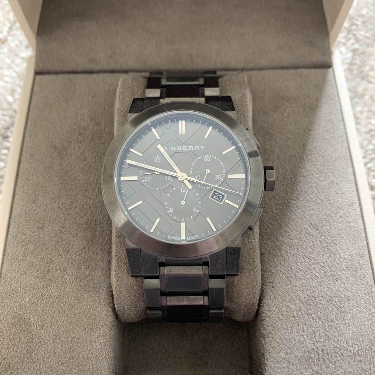  Shop Authentic Burberry The City Grey Dial Gunmetal Grey Steel Strap Watch for Men - BU9354 - Luxxuri