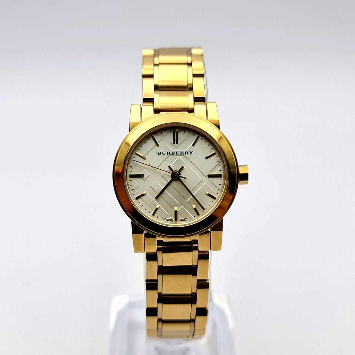  Shop Authentic Burberry Heritage White Dial Gold Steel Strap Watch for Women - BU9203 - Luxxuri