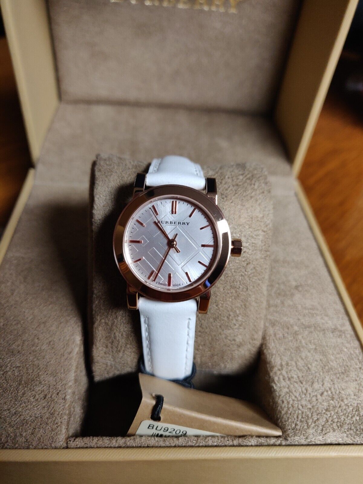  Shop Authentic Burberry The City White Dial White Leather Strap Watch for Women - BU9209 - Luxxuri