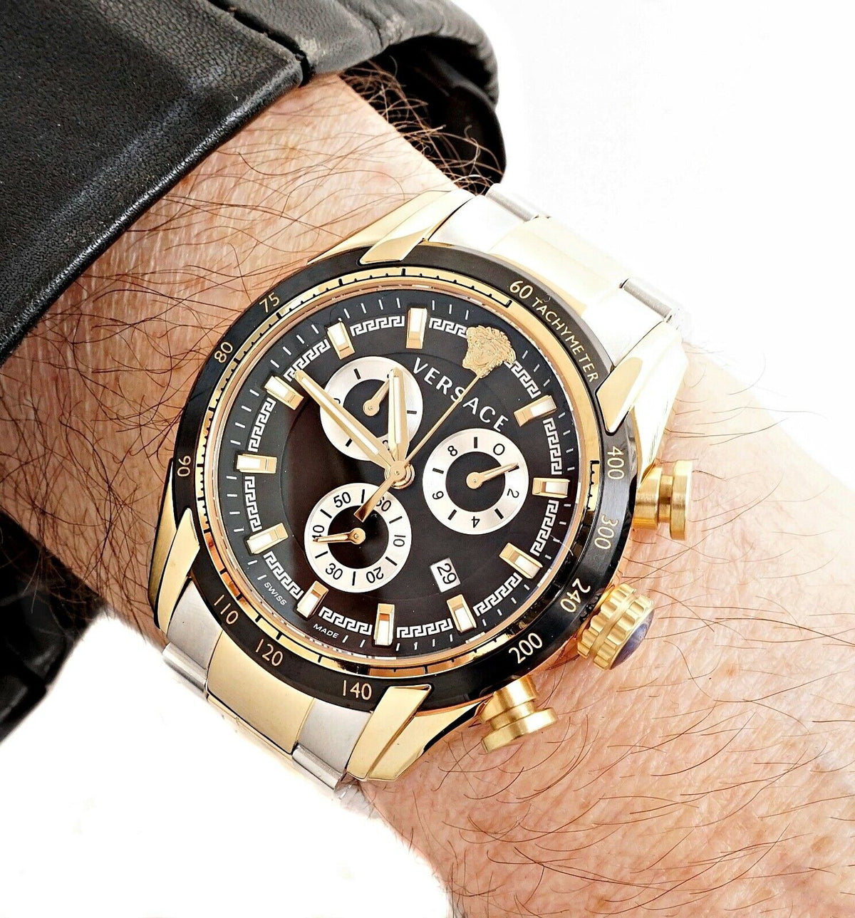  Shop Authentic Versace V-Ray Chronograph Black Dial Two Tone Steel Strap Watch For Men - VE2I00421 - Luxxuri