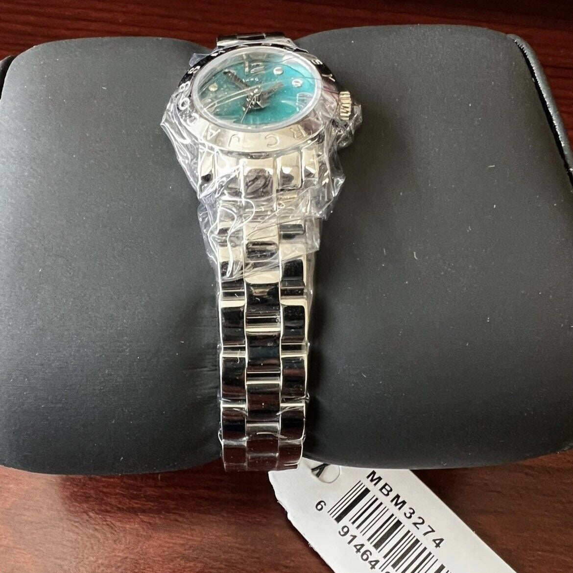 Shop Authentic Marc Jacobs Amy Blue Dial Silver Steel Strap Watch for Women - MBM3274 - Luxxuri