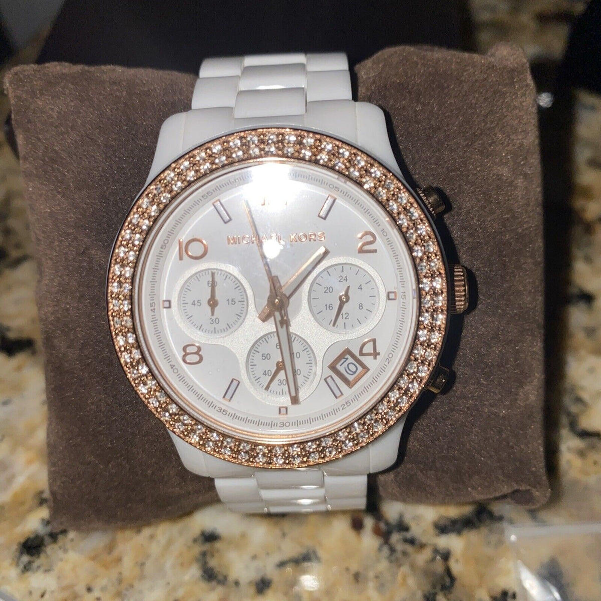  Shop Authentic Michael Kors Ceramic White Dial White Steel Strap Watch for Women - MK5269 - Luxxuri