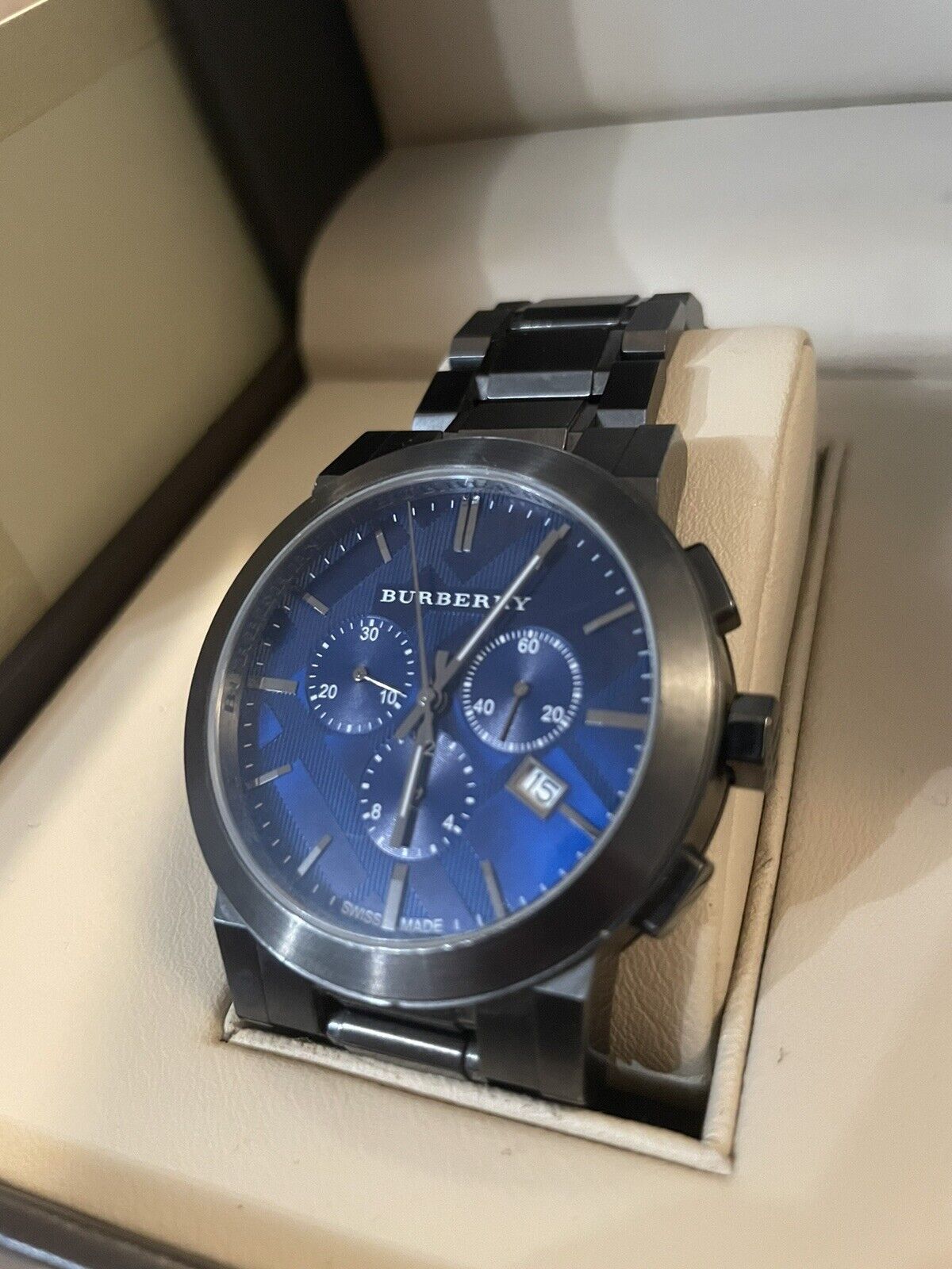  Shop Authentic Burberry The City Navy Blue Dial Black Steel Strap Watch for Men - BU9365 - Luxxuri