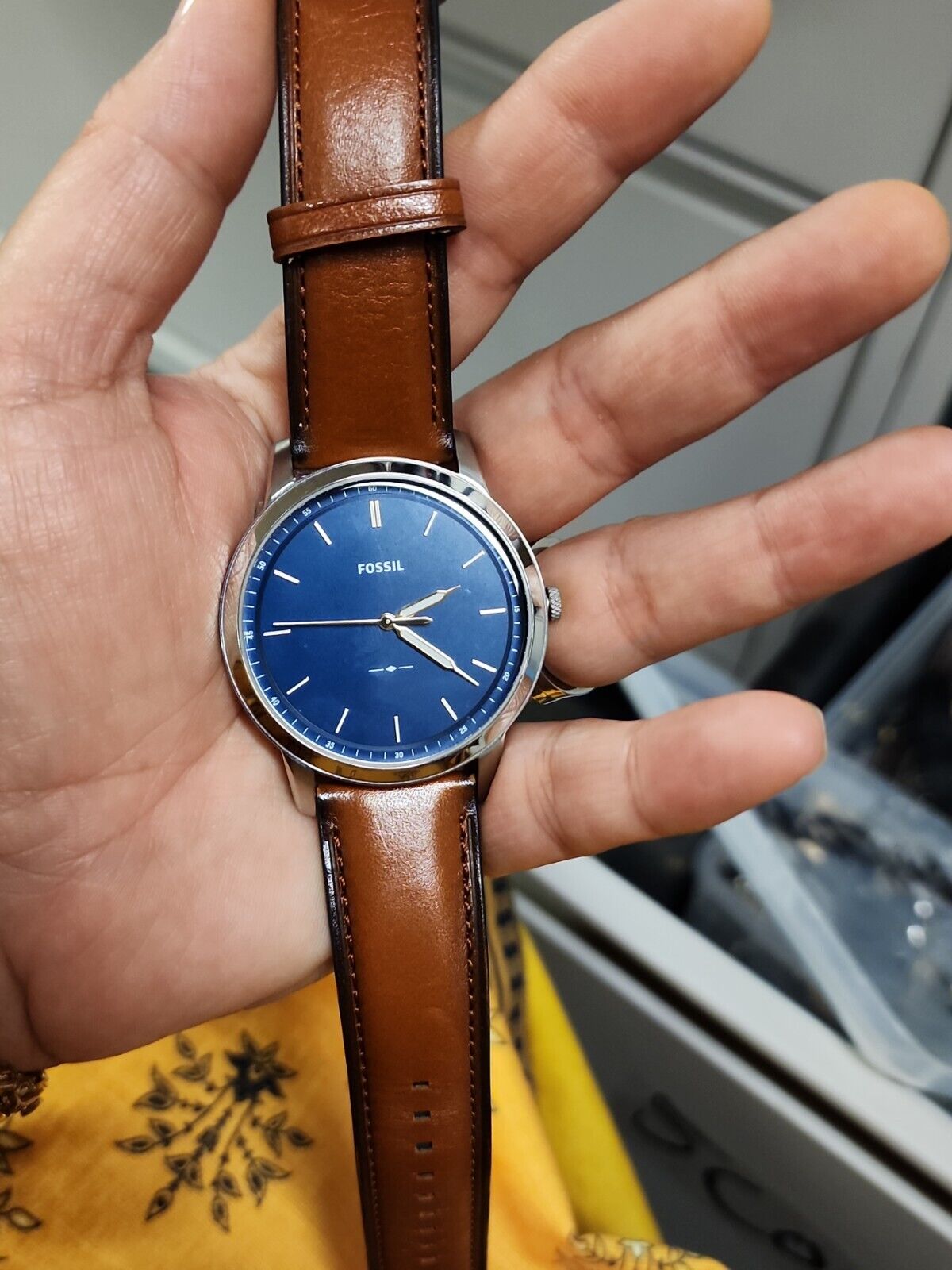  Shop Authentic Fossil Minimalist Blue Dial Brown Leather Strap Watch for Men - FS5304 - Luxxuri