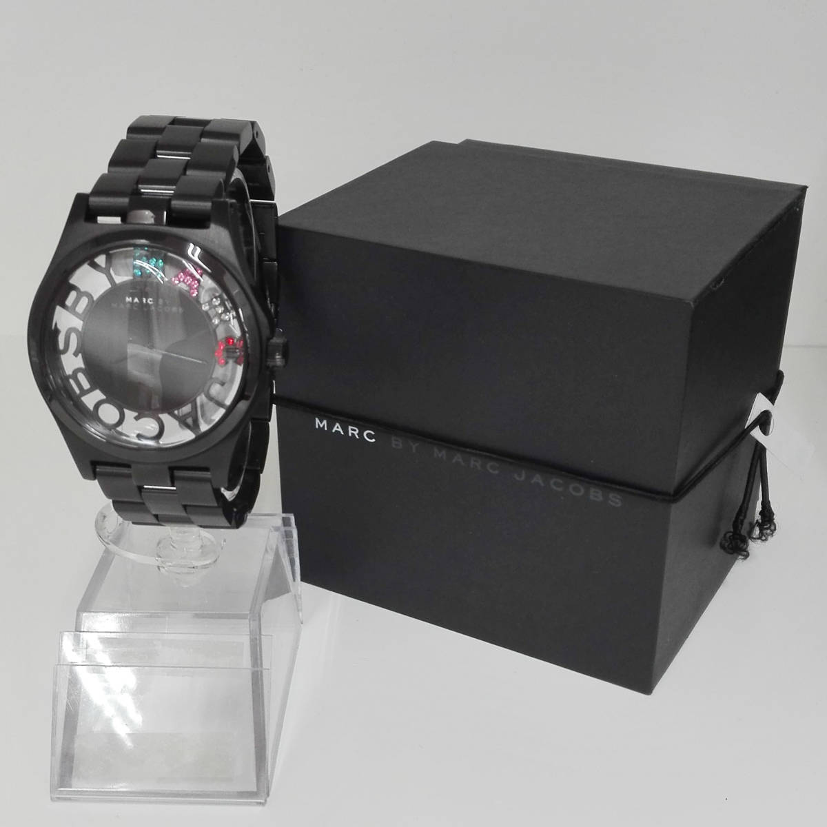  Shop Authentic Marc Jacobs Henry Skeleton Black Dial Black Steel Strap Watch for Women - MBM3265 - Luxxuri