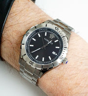  Shop Authentic Versace Hellenyium Quartz Black Dial Grey Steel Strap Watch For Men - VE3A00620 - Luxxuri