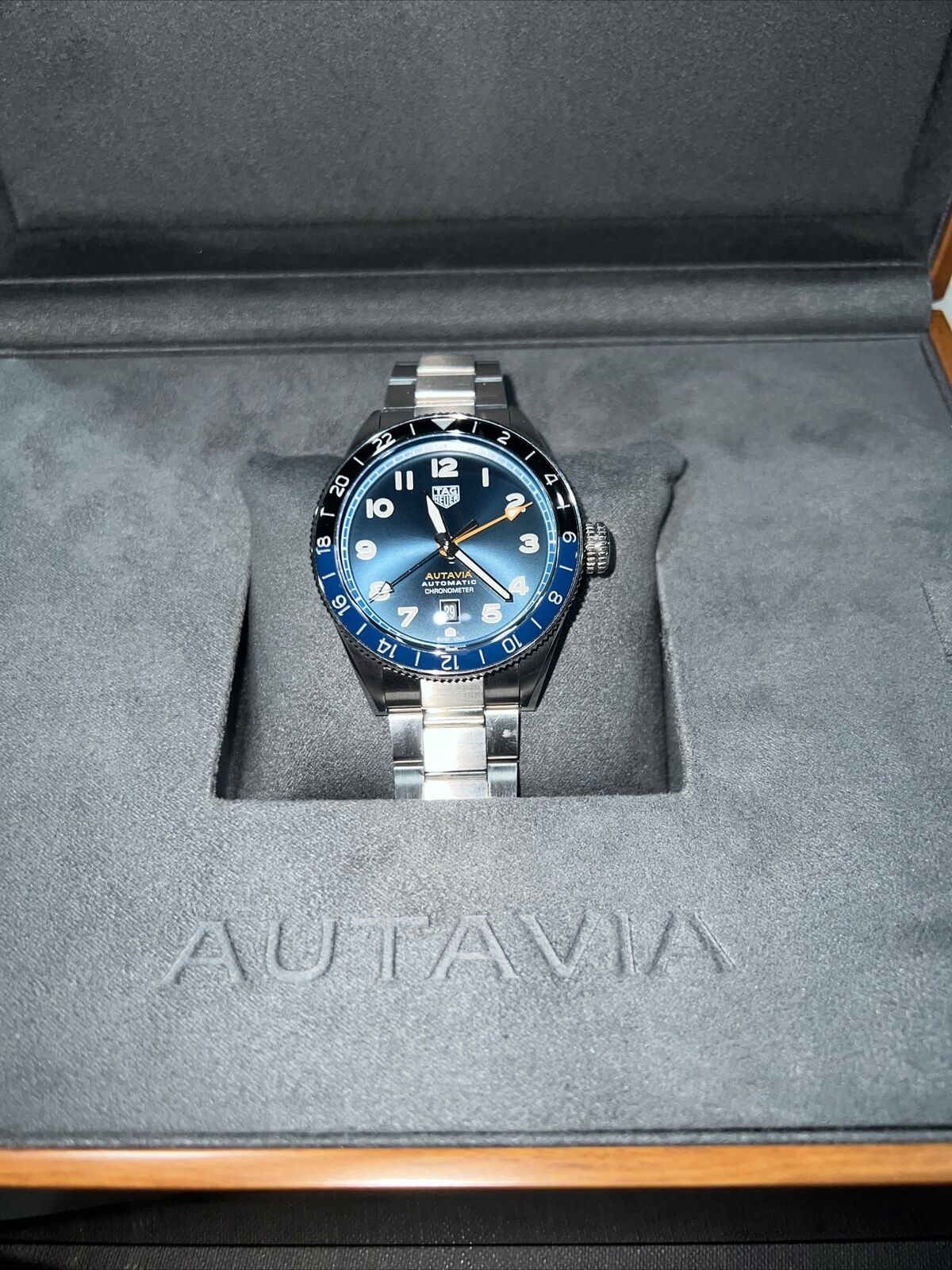  Shop Authentic Tag Heuer Autavia Cosc GMT Automatic Blue Dial Silver Steel Strap Watch for Men - WBE511A.BA0650 - Luxxuri