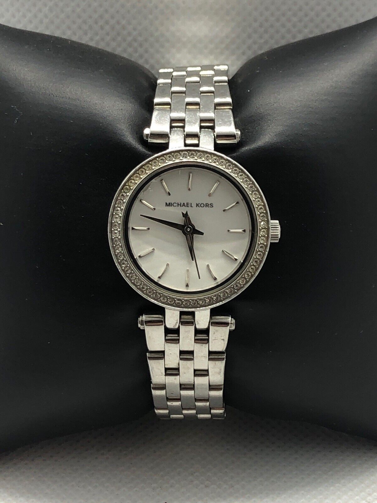  Shop Authentic Michael Kors Darci Silver Dial Silver Steel Strap Watch for Women - MK3294 - Luxxuri