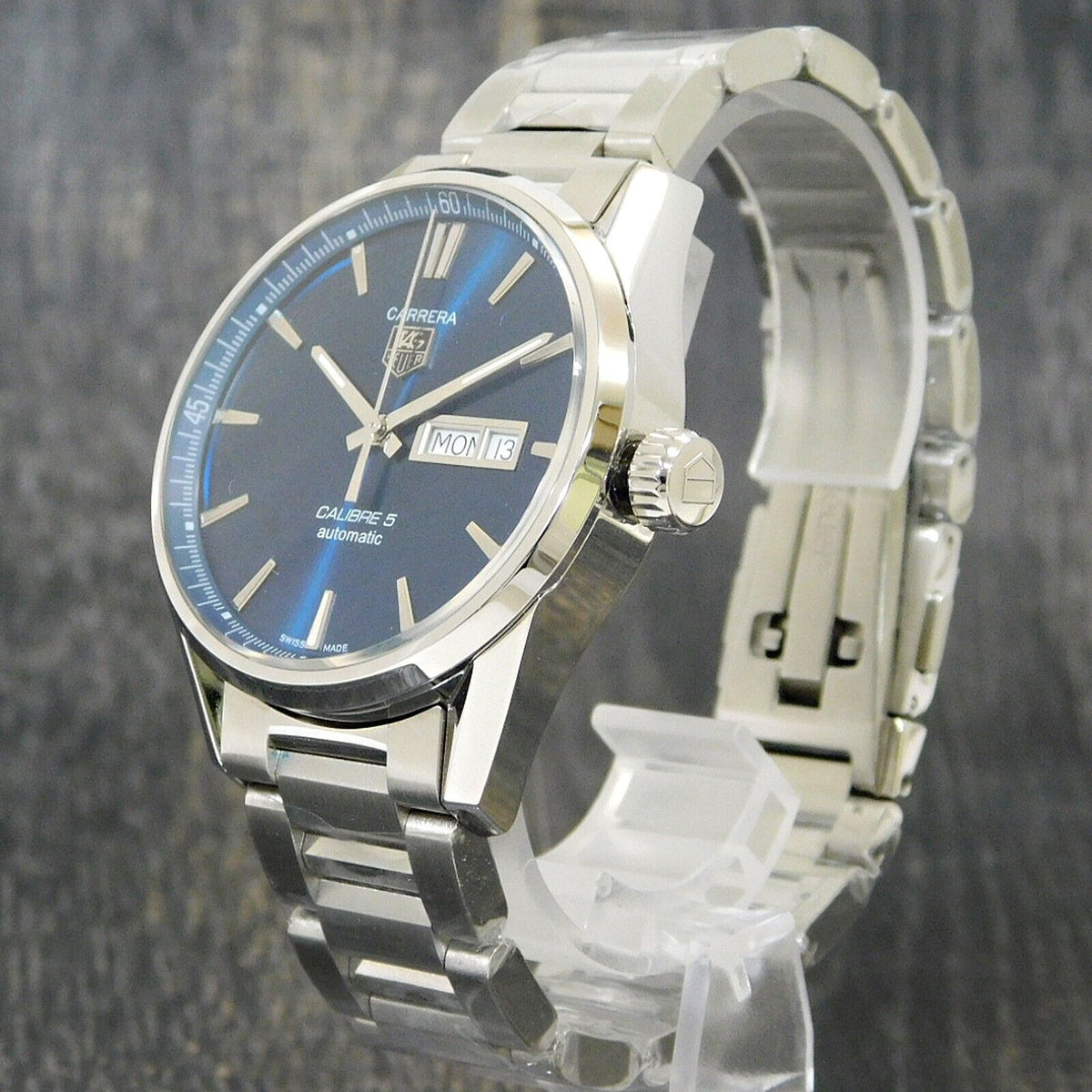  Shop Authentic Tag Heuer Carrera Blue Dial Watch for Men - WAR201E.BA0723 - Luxxuri