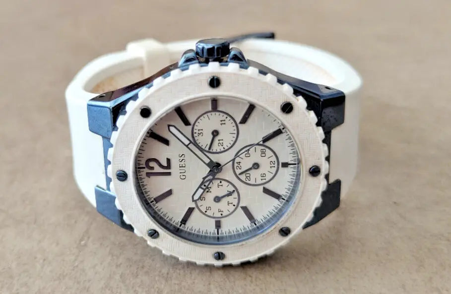  Shop Authentic Guess Overdrive Chronograph White Dial White Rubber Strap Watch for Women - W0149L6 - Luxxuri