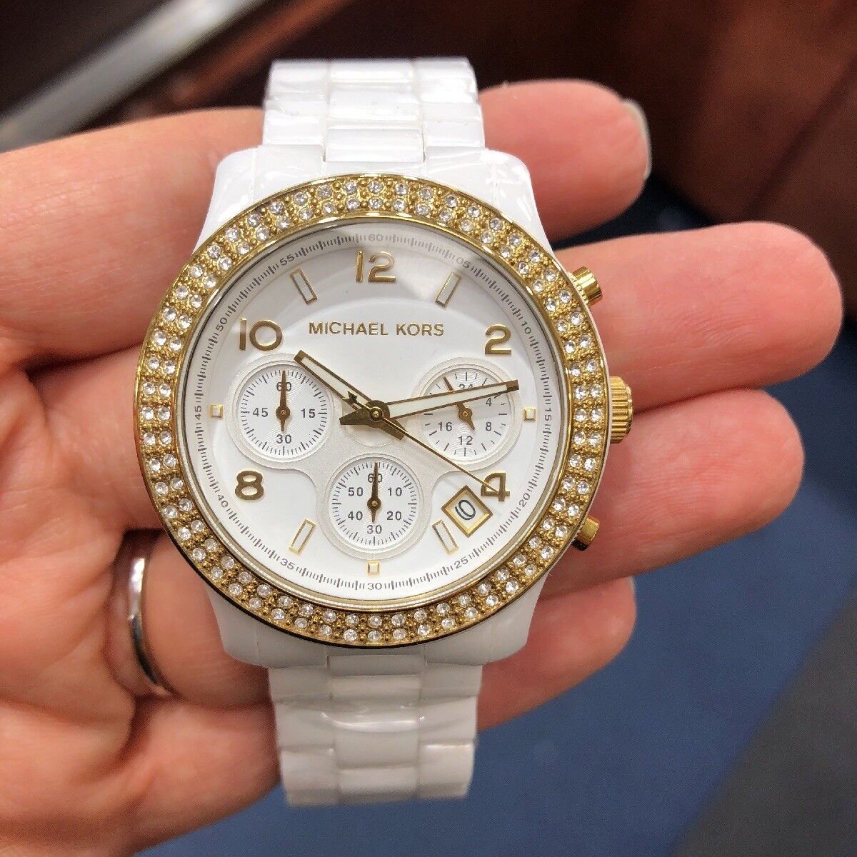  Shop Authentic Michael Kors Runway White Dial White Steel Strap Watch for Women - MK5237 - Luxxuri