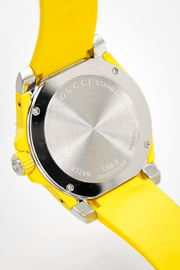  Shop Authentic Gucci Dive Black Dial Yellow Rubber Strap Watch For Men - YA136319 - Luxxuri