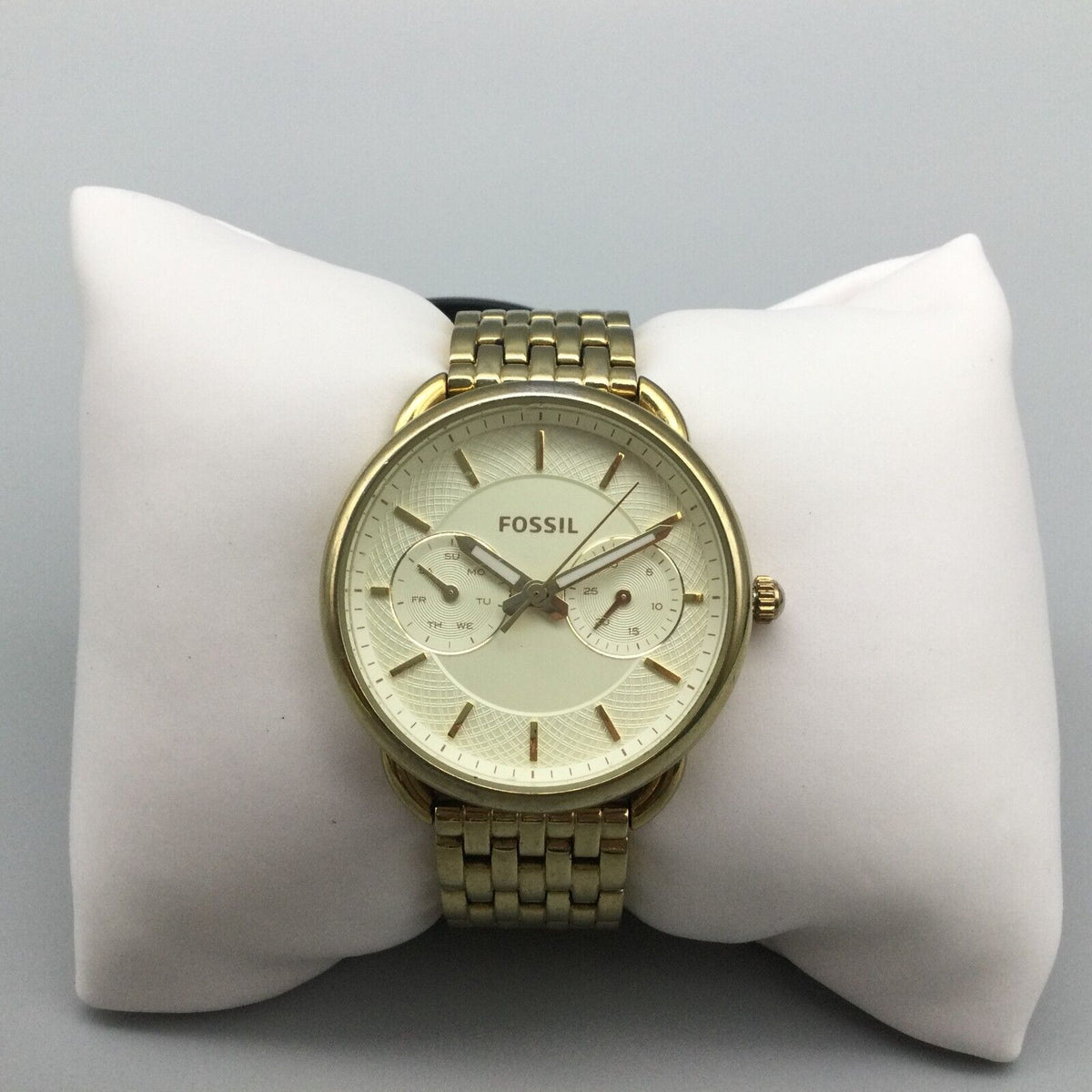  Shop Authentic Fossil Tailor Gold Dial Gold Steel Strap Watch for Women - ES3714 - Luxxuri