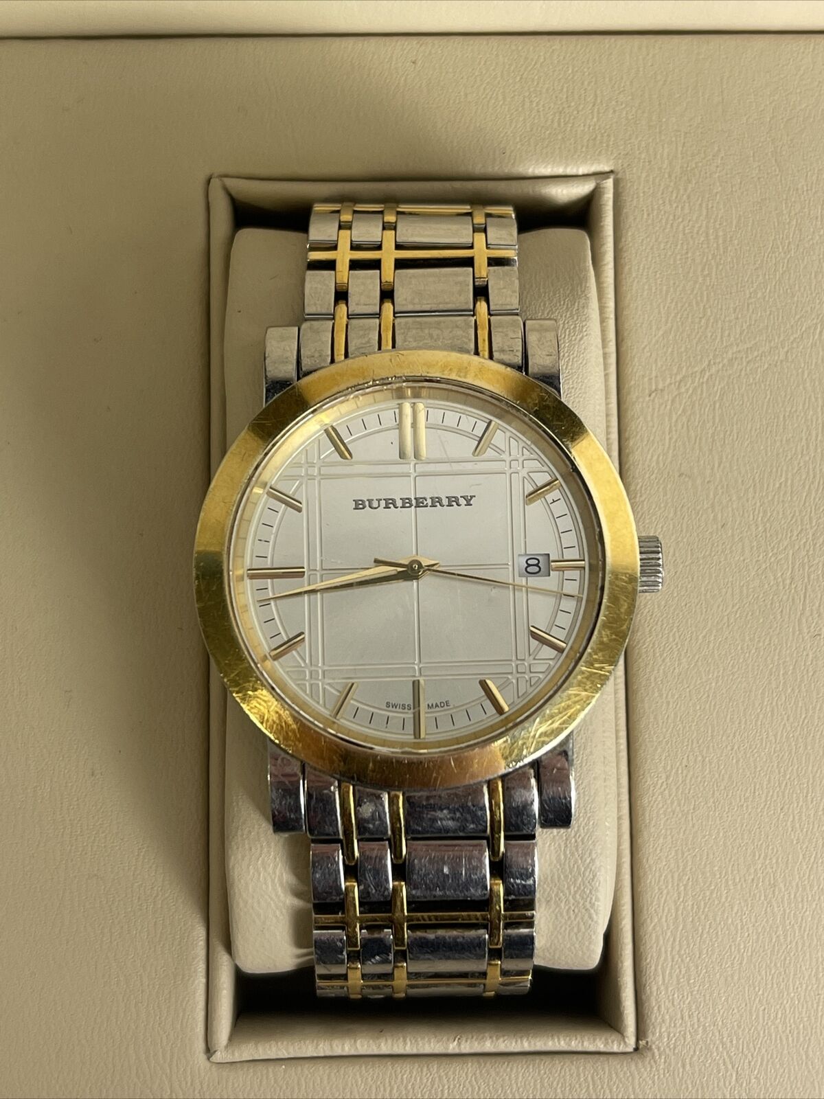  Shop Authentic Burberry Heritage White Dial Two Tone Stainless Steel Strap Watch for Men - BU1358 - Luxxuri