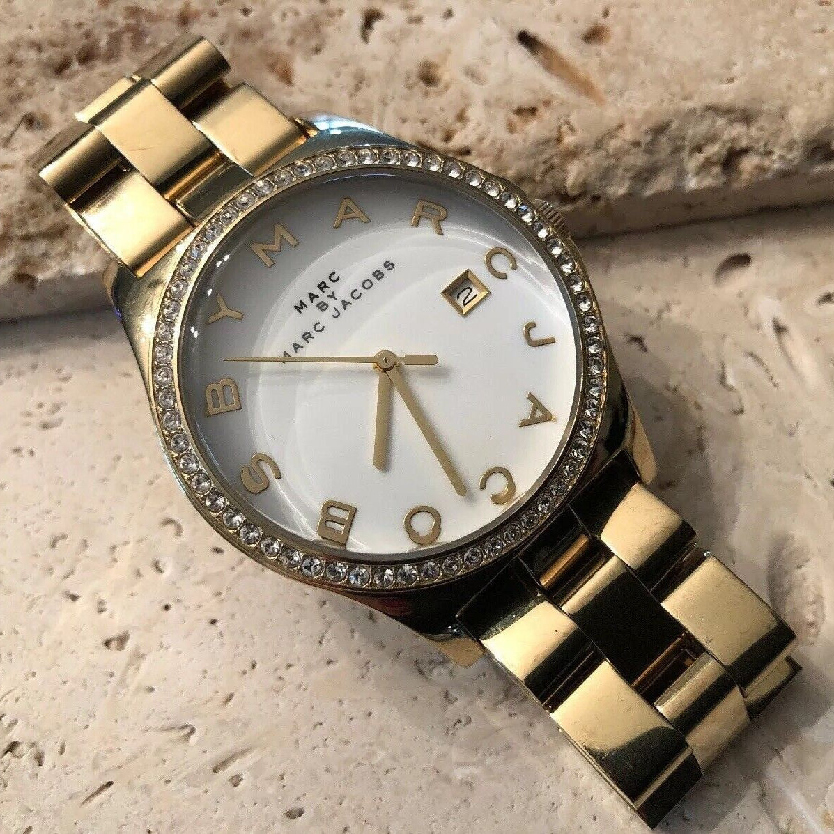  Shop Authentic Marc Jacobs Henry Diamonds White Dial Gold Steel Strap Watch for Women - MBM3045 - Luxxuri