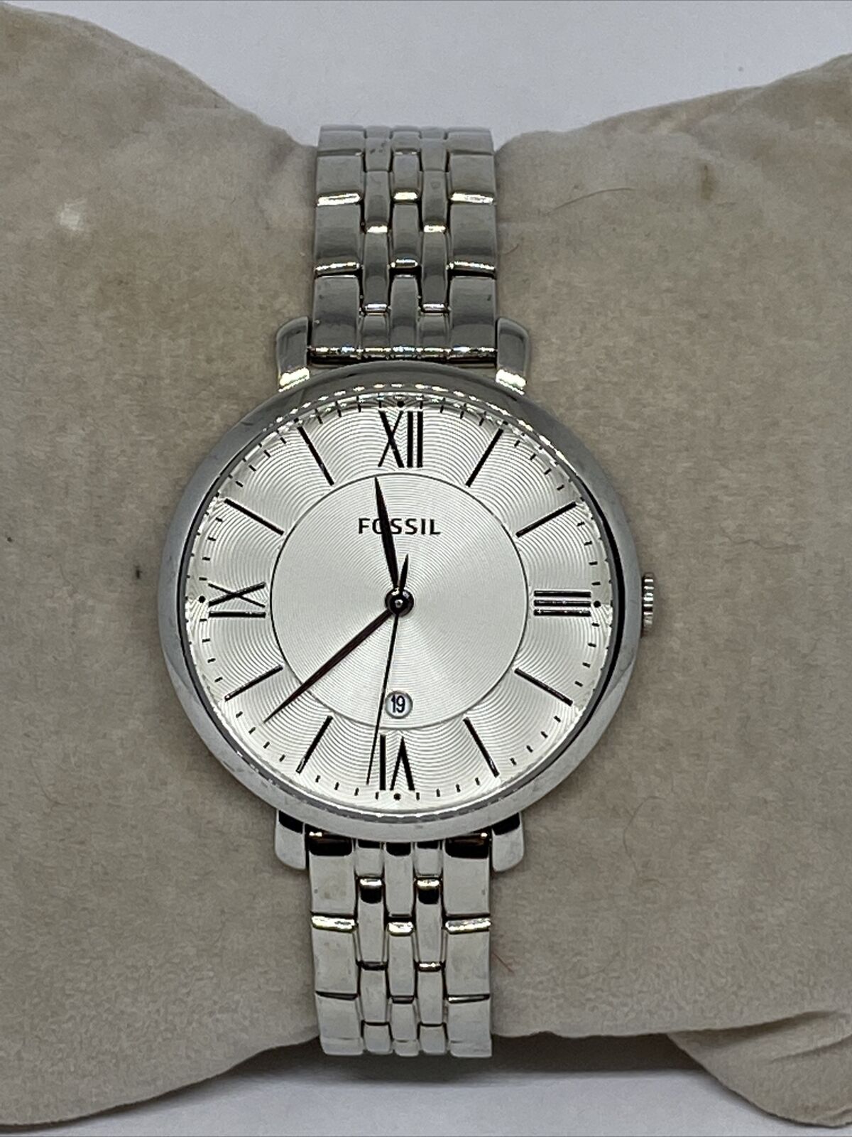  Shop Authentic Fossil Jacqueline White Dial Silver Steel Strap Watch for Women - ES3698 - Luxxuri