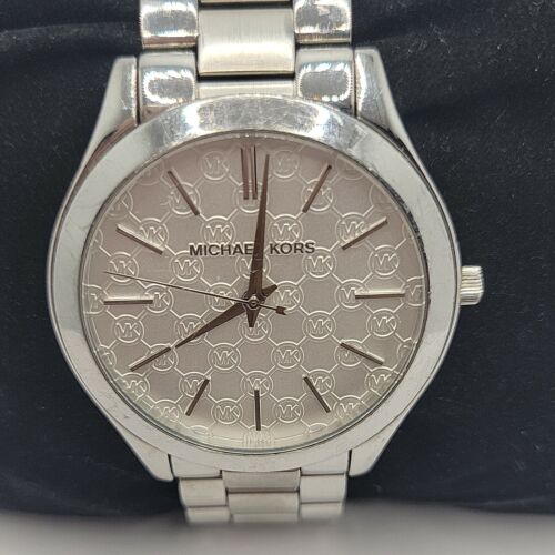  Shop Authentic Michael Kors Runway Silver Dial Silver Stainless Steel Strap Watch for Women - MK3371 - Luxxuri