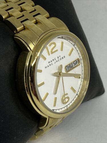  Shop Authentic Marc Jacobs Fergus White Dial Gold Steel Strap Watch for Women - MBM8647 - Luxxuri